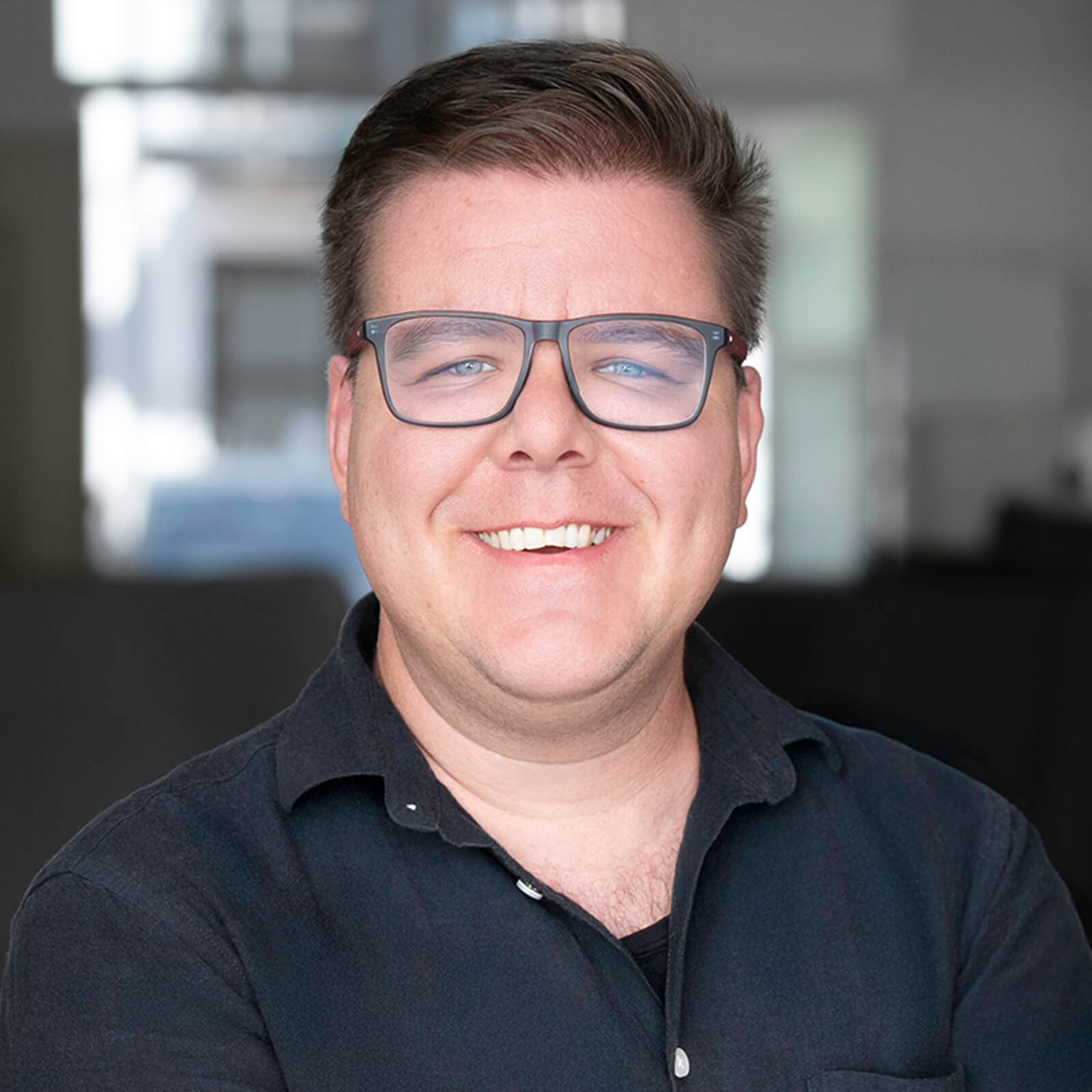 Profilbild von Robin, Corporate Storyteller und Teammitglied von Me & Company